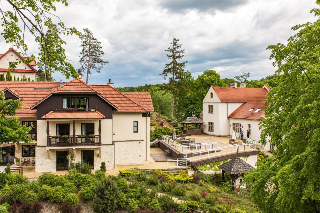 Berberys Park Hotel Kazimierz Dolny Exterior photo