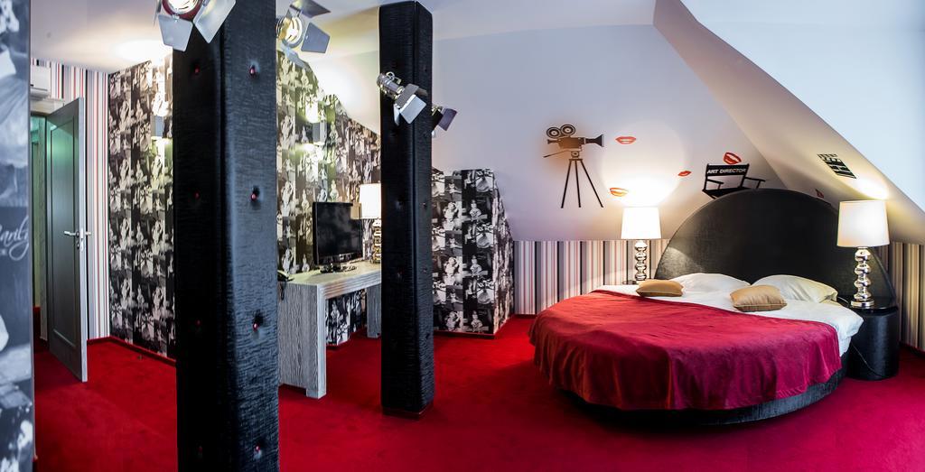 Berberys Park Hotel Kazimierz Dolny Room photo